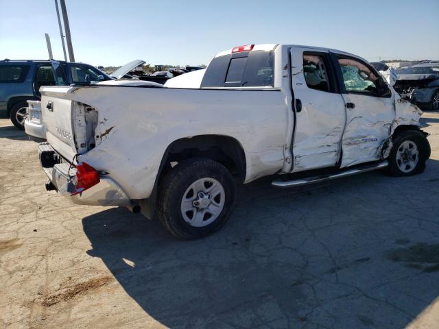 5TFRM5F13HX110374 - 2017 TOYOTA TUNDRA DOUBLE CAB SR/SR5 WHITE photo 3
