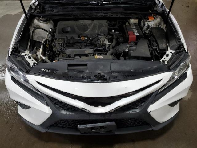 4T1B11HK9JU049320 - 2018 TOYOTA CAMRY L 白色 照片 11