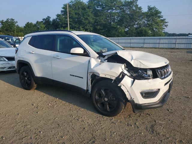 3C4NJDBB3JT481262 - 2018 JEEP COMPASS LATITUDE Beyaz fotoğraf 4