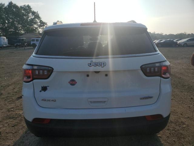 3C4NJDBB3JT481262 - 2018 JEEP COMPASS LATITUDE Beyaz fotoğraf 6