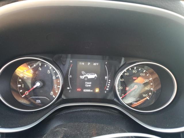 3C4NJDBB3JT481262 - 2018 JEEP COMPASS LATITUDE Beyaz fotoğraf 9