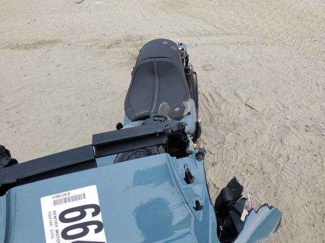 1HD1KB71XRB623893 - 2024 HARLEY-DAVIDSON FLHX Gri fotoğraf 5