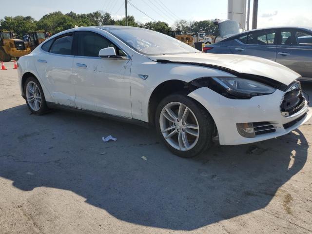 5YJSA1CN6DFP21076 - 2013 TESLA MODEL S თეთრი ფოტო 4