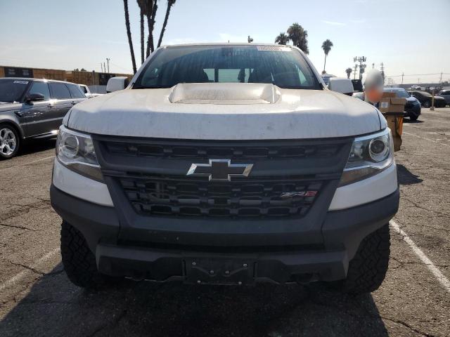 1GCGTEEN3K1302936 - 2019 CHEVROLET COLORADO ZR2 WHITE photo 5