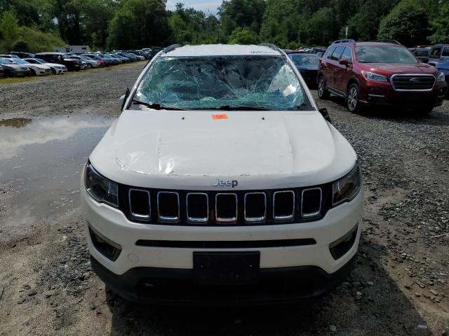 3C4NJDBB3HT627766 - 2017 JEEP COMPASS LATITUDE WHITE photo 5