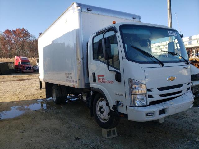 54DCDW1D1MS202194 - 2021 CHEVROLET 4500 WHITE photo 4