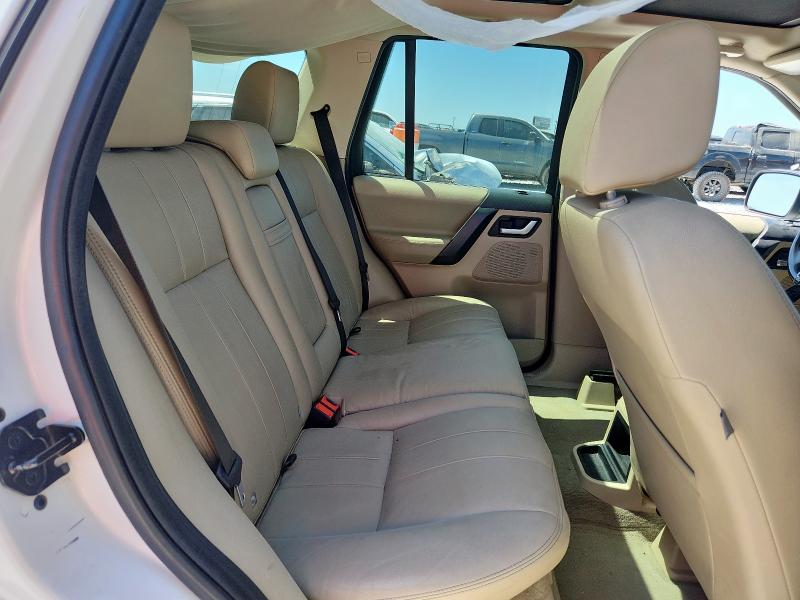 SALFR2BN5BH270083 - 2011 LAND ROVER LR2 HSE თეთრი ფოტო 11