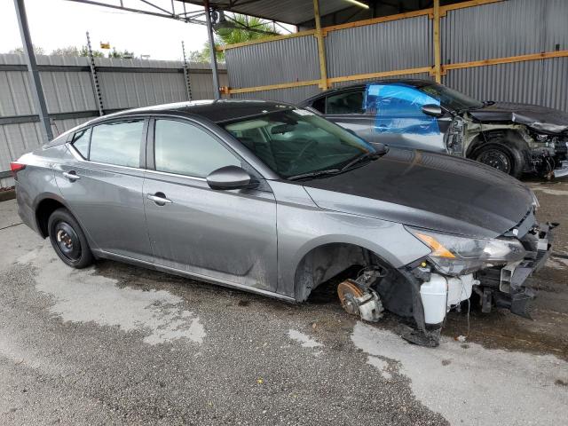 1N4BL4BV6NN398993 - 2022 NISSAN ALTIMA S GRAY photo 4