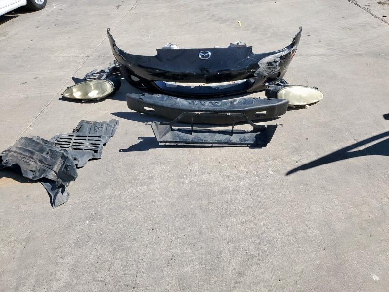 JM1NB353910202583 - 2001 MAZDA MX-5 MIATA BASE BLACK photo 12