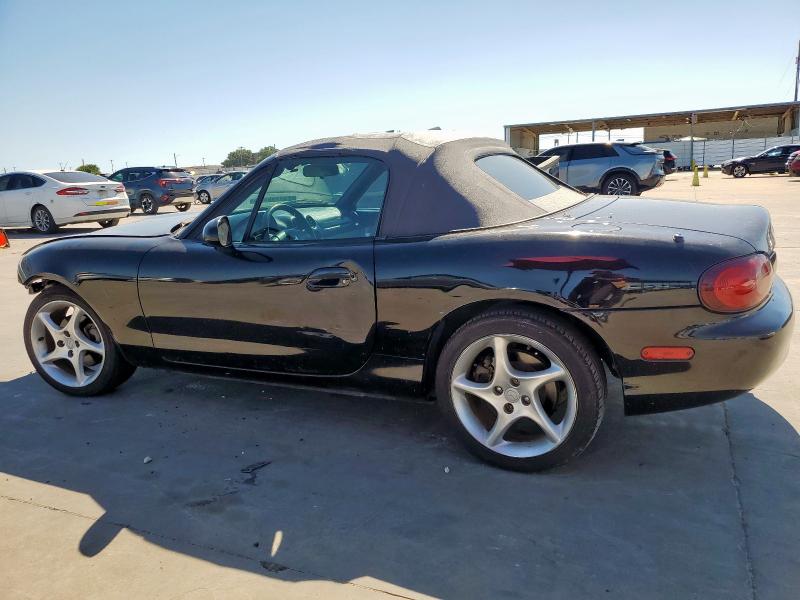 JM1NB353910202583 - 2001 MAZDA MX-5 MIATA BASE BLACK photo 2