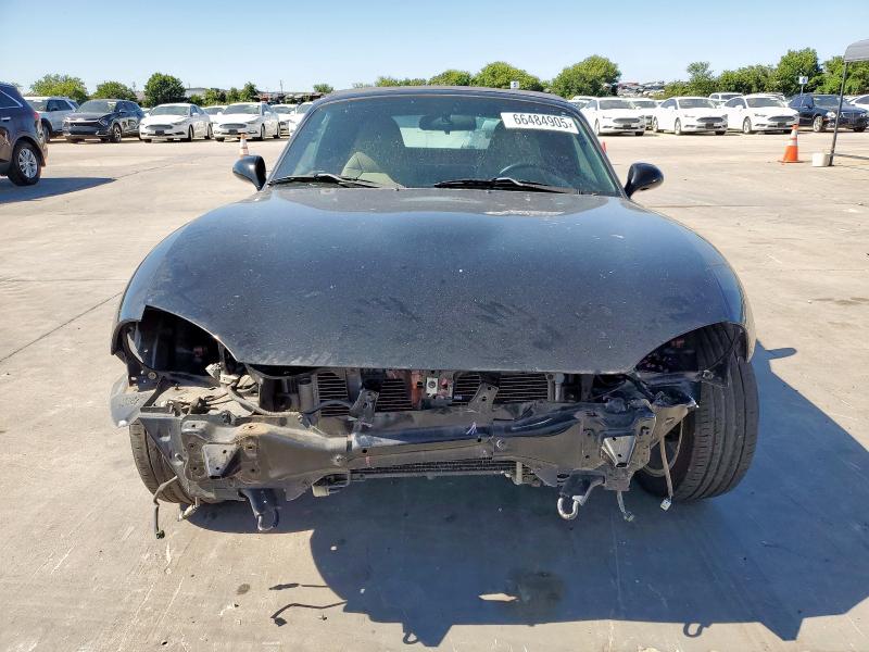 JM1NB353910202583 - 2001 MAZDA MX-5 MIATA BASE BLACK photo 5