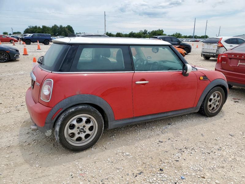 WMWSU3C56DT546230 - 2013 MINI COOPER RED photo 3