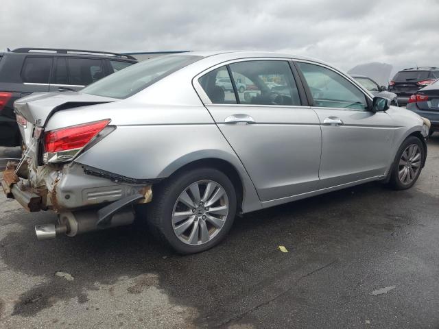 1HGCP3F73CA003098 - 2012 HONDA ACCORD EX SILVER photo 3