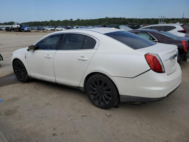 1LNHL9FTXAG607088 - 2010 LINCOLN MKS WHITE photo 2