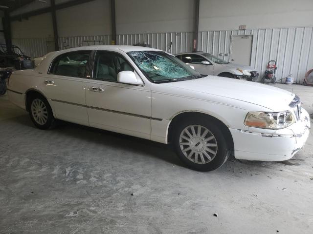 1LNHM81W44Y632849 - 2004 LINCOLN TOWN CAR EXECUTIVE WHITE photo 4