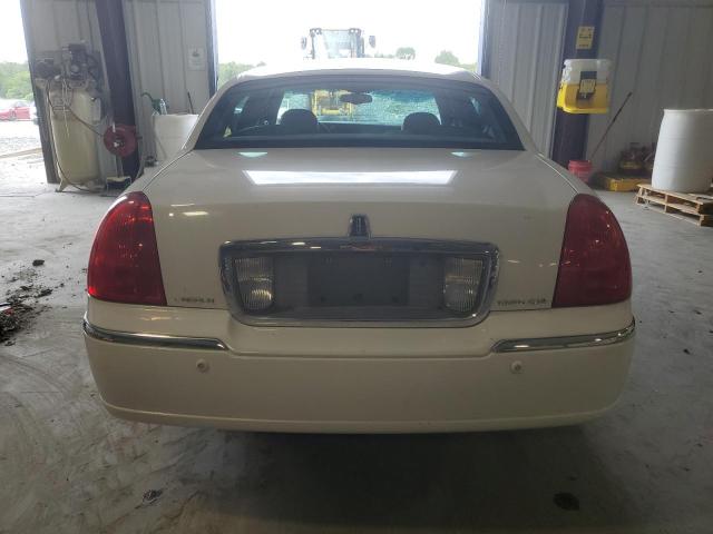 1LNHM81W44Y632849 - 2004 LINCOLN TOWN CAR EXECUTIVE WHITE photo 6