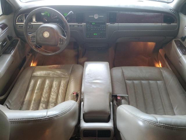 1LNHM81W44Y632849 - 2004 LINCOLN TOWN CAR EXECUTIVE WHITE photo 8