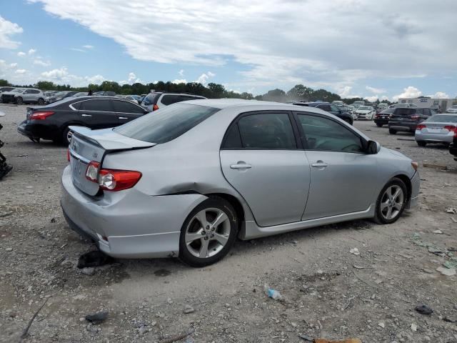 2T1BU4EE2DC962918 - 2013 TOYOTA COROLLA BASE Argent photo 3
