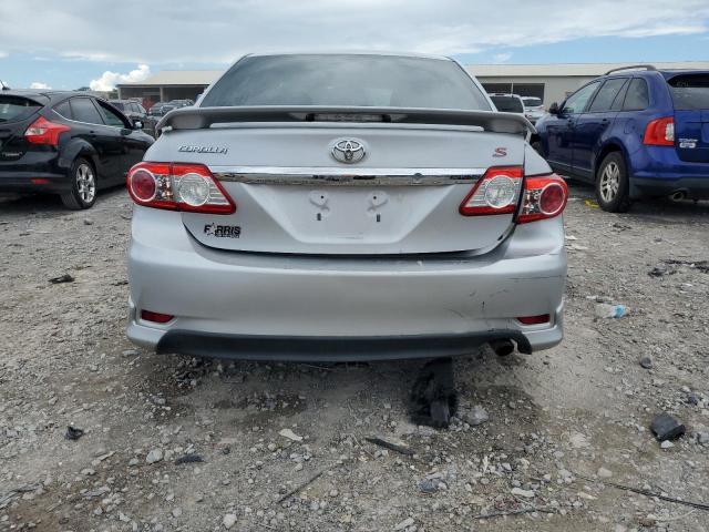 2T1BU4EE2DC962918 - 2013 TOYOTA COROLLA BASE Argent photo 6