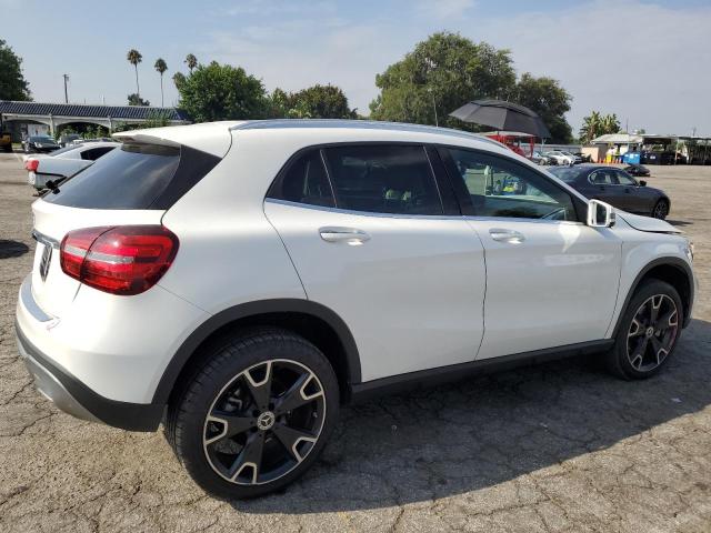 WDCTG4EB4KJ587319 - 2019 MERCEDES-BENZ GLA 250 WHITE photo 3