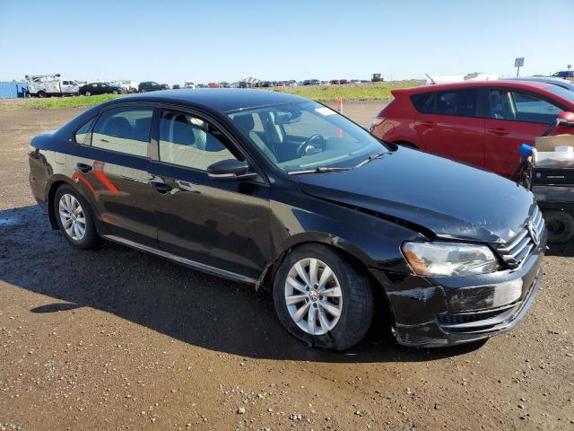 1VWAH7A3XDC117763 - 2013 VOLKSWAGEN PASSAT S Սև լուսանկար 4