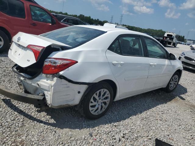 2T1BURHE0JC995355 - 2018 TOYOTA COROLLA L 白色 照片 3