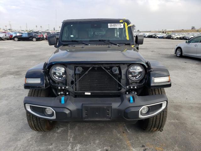 1C4JJXP68NW269730 - 2022 JEEP WRANGLER U SAHARA 4XE BLACK photo 5