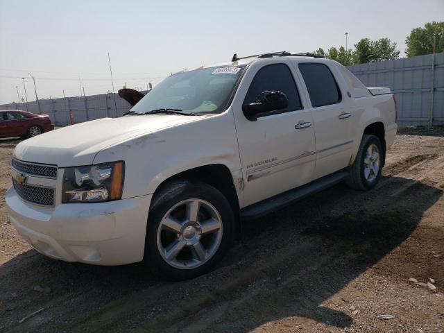 3GNTKGE79DG269984 - 2013 CHEVROLET AVALANCHE LTZ WHITE photo 1