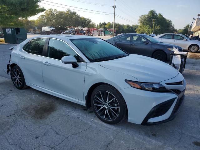 4T1S11AKXPU103744 - 2023 TOYOTA CAMRY SE NIGHT SHADE WHITE photo 4