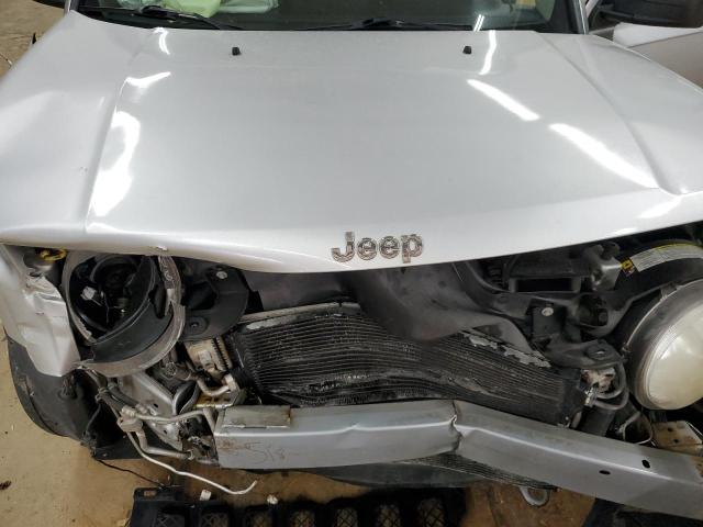 1J4NF1GB2BD259063 - 2011 JEEP PATRIOT SPORT SILVER photo 11