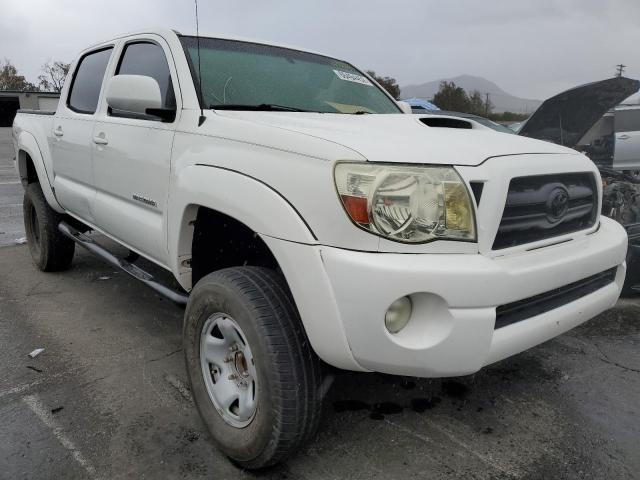 3TMJU62N47M033157 - 2007 TOYOTA TACOMA DOUBLE CAB PRERUNNER WHITE photo 1