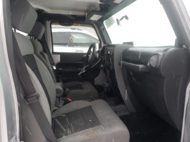 1J4BA3H18AL151876 - 2010 JEEP WRANGLER U SPORT Silber Foto 5