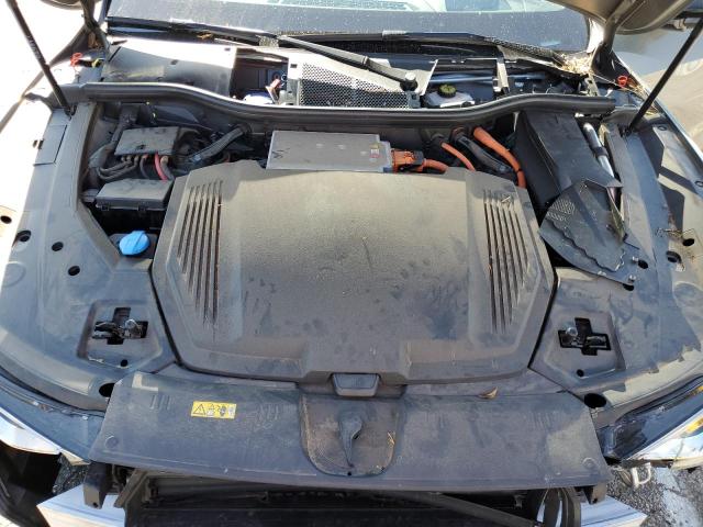 WA1VABGE1NB009277 - 2022 AUDI E-TRON CHRONOS GRAY photo 12