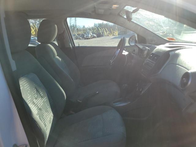 1G1JA6SG5E4207765 - 2014 CHEVROLET SONIC LS WHITE photo 5