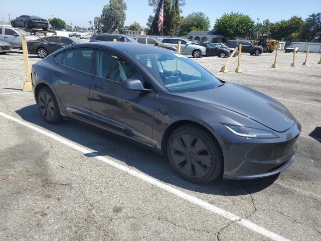 5YJ3E1EAXSF929445 - 2025 TESLA MODEL 3 ნაცრისფერი ფოტო 4
