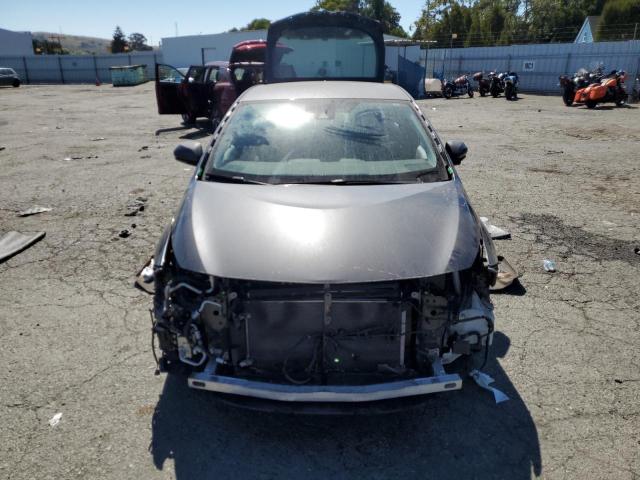 JTDKARFP4H3040543 - 2017 TOYOTA PRIUS PRIM 石墨色 照片 5