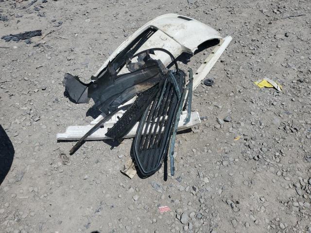 JTLKE50E281054283 - 2008 TOYOTA SCION XB WHITE photo 13