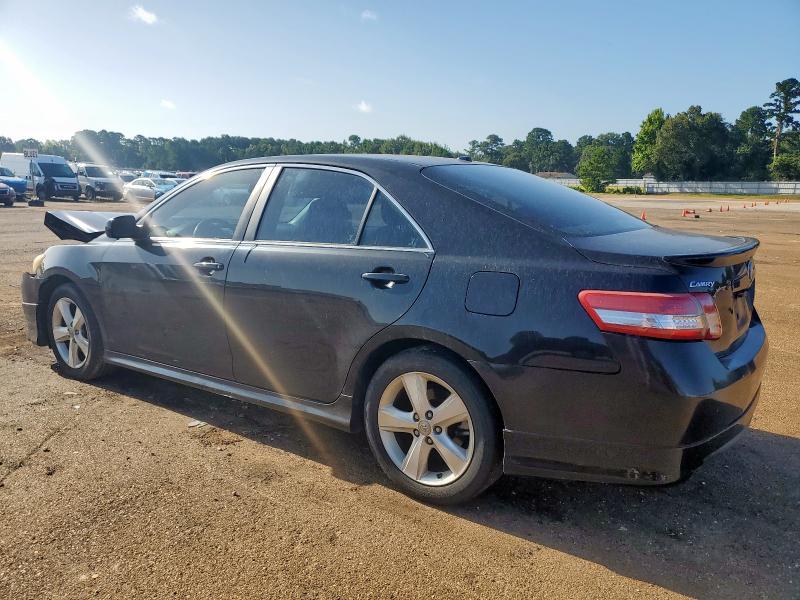 4T1BF3EK0BU746765 - 2011 TOYOTA CAMRY BASE Սև լուսանկար 2