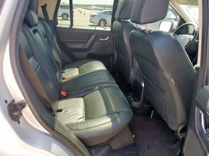 SALFT2BG5DH378550 - 2013 LAND ROVER LR2 HSE TECHNOLOGY SILVER photo 11