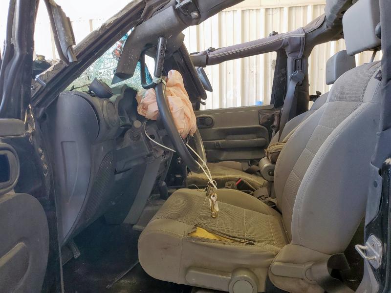 1J4FA54147L133855 - 2007 JEEP WRANGLER SAHARA 黑色 照片 7