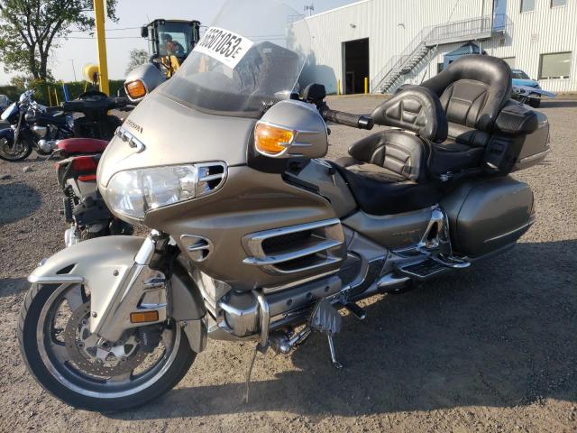 1HFSC47523A200701 - 2003 HONDA GL1800 A BEIGE photo 2