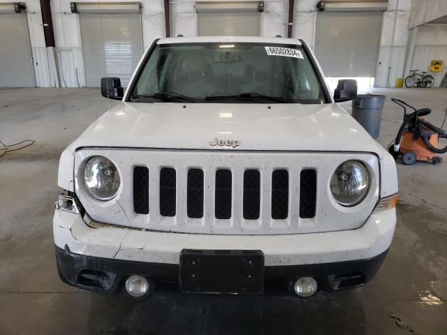 1C4NJRFB0GD618261 - 2016 JEEP PATRIOT LATITUDE WHITE photo 5