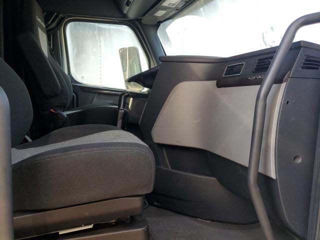 3AKJHHDR5KSKU9509 - 2019 FREIGHTLINER CASCADIA 1 Weiß Foto 5