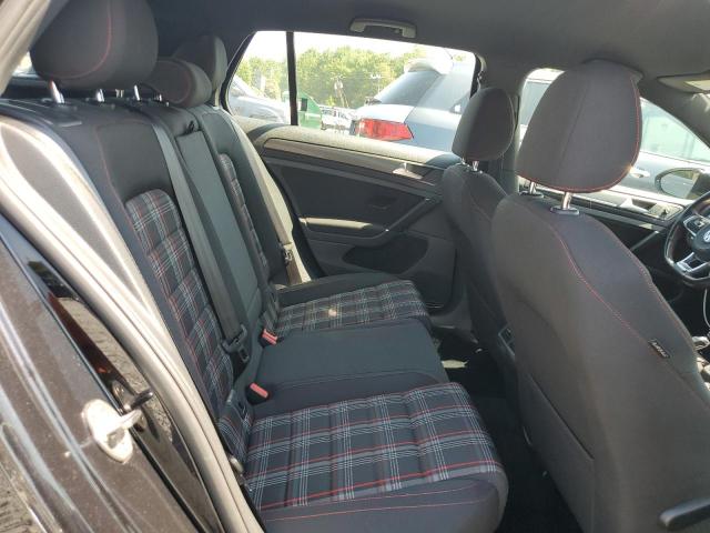 3VW547AU4JM251958 - 2018 VOLKSWAGEN GTI S BLACK photo 10