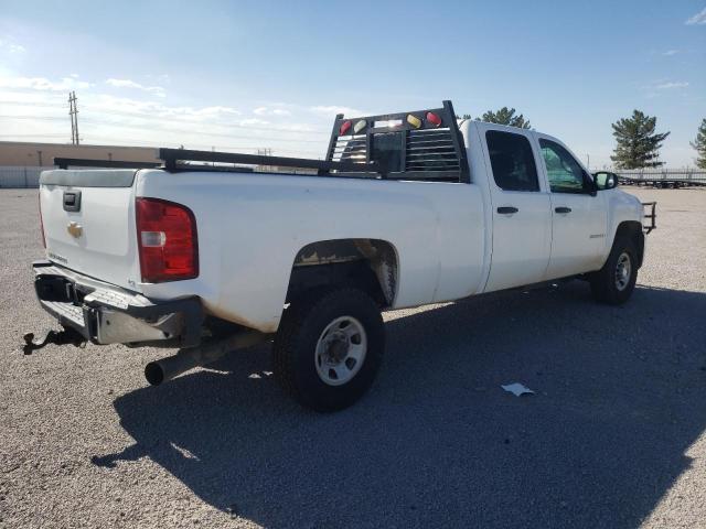 1GCHC33648F221038 - 2008 CHEVROLET SILVERADO C3500 WHITE photo 3