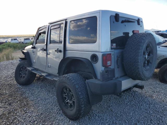 1C4BJWEG6EL107008 - 2014 JEEP WRANGLER U SAHARA GRAY photo 2
