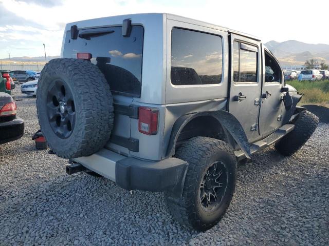 1C4BJWEG6EL107008 - 2014 JEEP WRANGLER U SAHARA GRAY photo 3