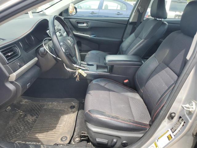 4T1BF1FK4HU316524 - 2017 TOYOTA CAMRY LE 银色 照片 7