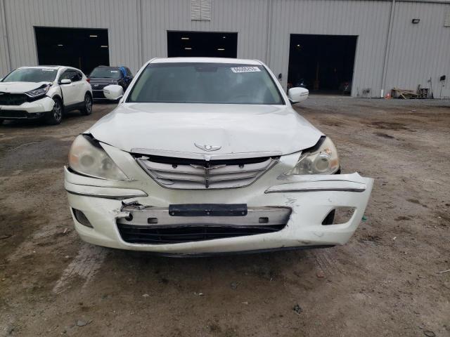 KMHGC4DF8AU105693 - 2010 HYUNDAI GENESIS 4.6L WHITE photo 5