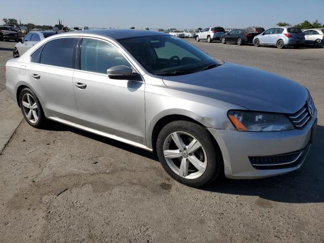 1VWBP7A32DC063690 - 2013 VOLKSWAGEN PASSAT SE SILVER photo 4